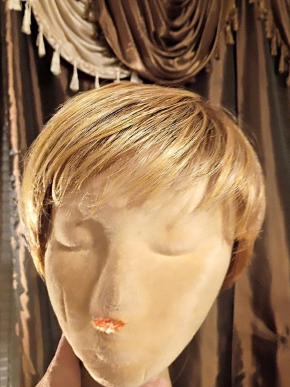 Brown & Blonde Short Layered Wig Like New